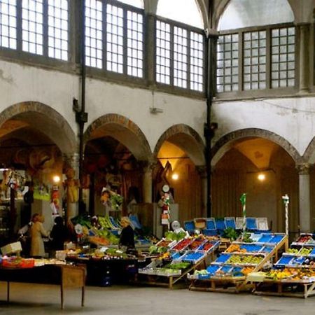 Il Glicine Di Lucca Lejlighed Eksteriør billede